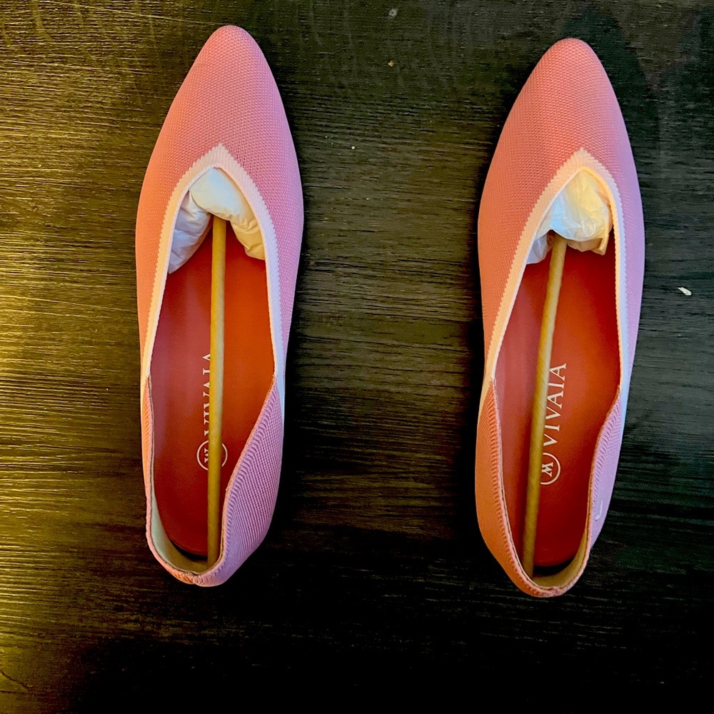 New pointed toe pink ballet flats by Vivaldi. Washable